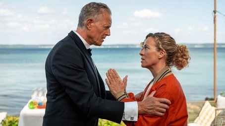 Brudte løfter - del 2 (2025) - Episode 8 poster and promotional image