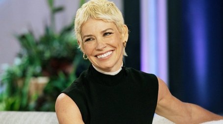 Evangeline Lilly, Jonathan Daviss (2023) - Episode 101 poster and promotional image