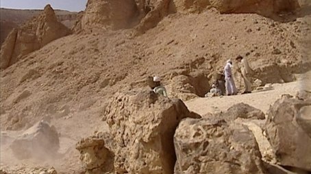 Tutankhamun's Tomb / Deciphering the Rosetta Stone (None) - Episode 7 poster and promotional image
