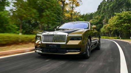 Rolls-Royce Spectre (2024) - Episode 47 poster and promotional image