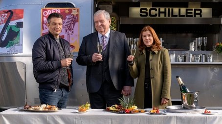 Episode 7 (2022) - Episode 7 poster and promotional image