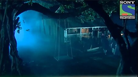 Qatil Daayan Part 1 (2013) - Episode 235 poster and promotional image