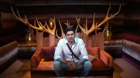 Day 87: Happy Birthday, Bigg Boss! (2018) - Episode 88 poster and promotional image