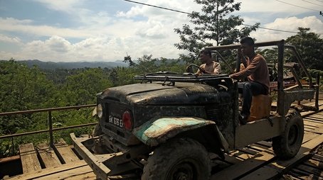 The Post-Antibiotic World & Indonesia's Palm Bomb (2015) - Episode 6 poster and promotional image