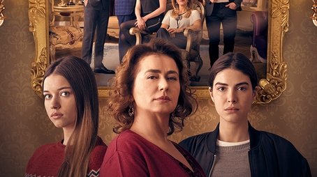 Mrs. Fazilet and Her Daughters (2017) poster