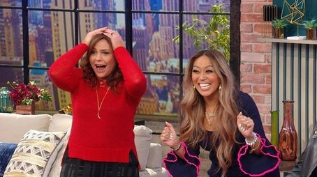 Surprise Audience Makeover Leaves Rach Speechless + How To Up Your Curb Appeal On The Cheap (2019) - Episode 124 poster and promotional image