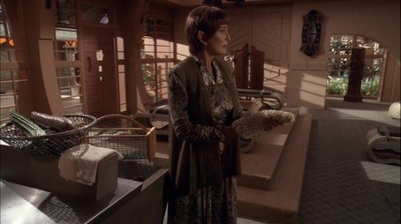 Extended Scenes: s04e03 - Home (None) - Episode 91 poster and promotional image