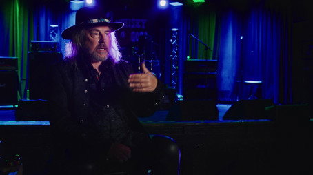 Nöthin' but a Good Time: The Uncensored Story of '80s Hair Metal Sezóna 1