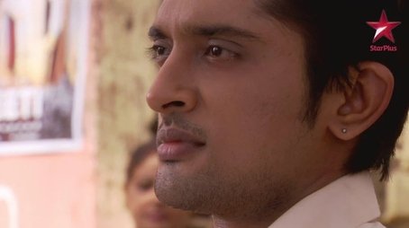 Khushi reaches Arnav's office (2011) - Episode 5 poster and promotional image