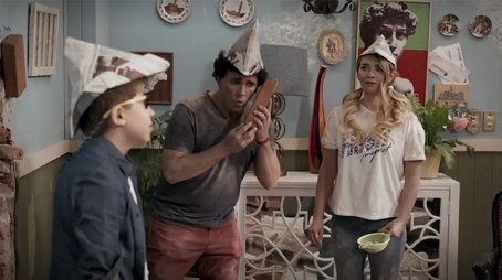 Entre el bote y la pared (2020) - Episode 1 poster and promotional image