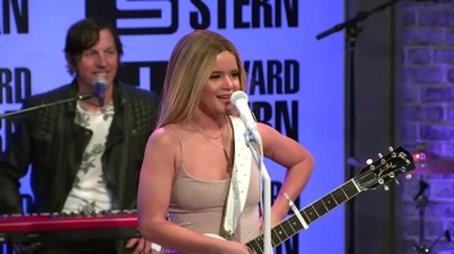 Maren Morris (2019) - Episode 13 poster and promotional image