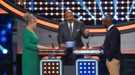 Jeff Dunham vs. Ming-Na Wen and Taye Diggs vs. Caroline Rhea (2018) - Episode 4 poster and promotional image