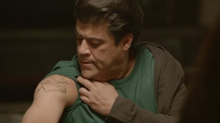 Tatuados sin gloria (2022) - Episode 2 poster and promotional image