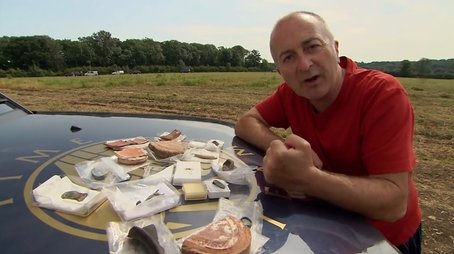 Mystery of the Ice Cream Villa - Colworth, Bedfordshire (2009) - Episode 8 poster and promotional image