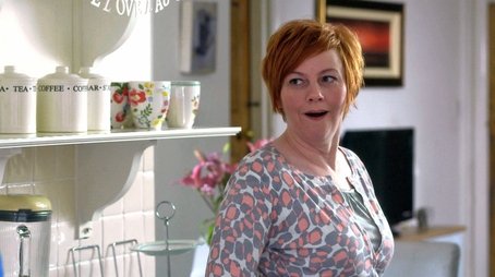 The Neighbours from Hull (2015) - Episode 43 poster and promotional image