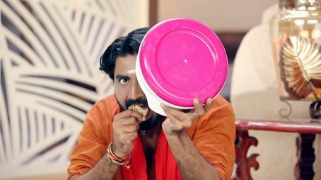 Chinnathambi Hides from Nandini (2017) - Episode 11 poster and promotional image