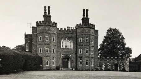 The Only Earl Is Essex - Colne Priory, Essex (2012) - Episode 7 poster and promotional image