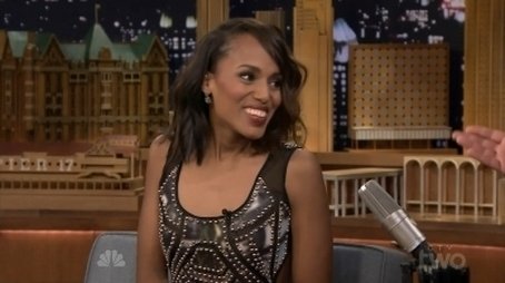 Kerry Washington, Jesse Tyler Ferguson, Noel Gallagher (2015) - Episode 72 poster and promotional image