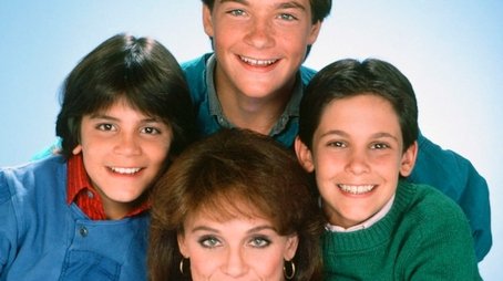 Season 1 (1986) - Season 1 poster and promotional image