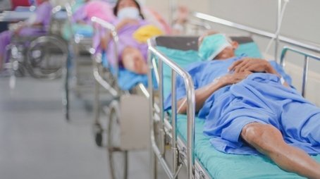 Undercover A&E: NHS in Crisis (2024) - Episode 6 poster and promotional image