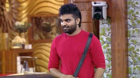 Day 40: La Tomatina in Bigg Boss House (2018) - Episode 41 poster and promotional image