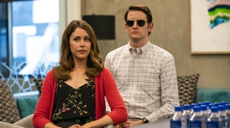 Hooli Smokes! (2019) - Episode 3 poster and promotional image