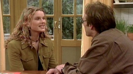 Oost west, thuis best (2000) - Episode 13 poster and promotional image