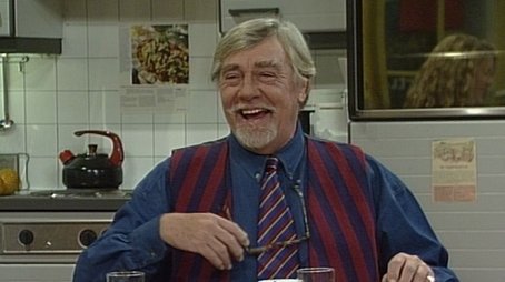 Roeien met de riemen die je hebt (1996) - Episode 15 poster and promotional image