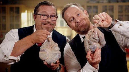 Jul i Lauras Køkken (2018) - Episode 8 poster and promotional image