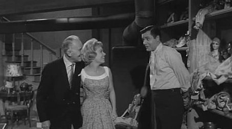 An Attractive Family (1962) - Episode 15 poster and promotional image