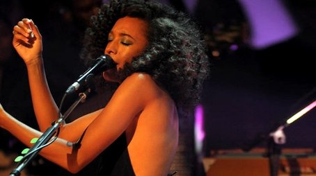 Vampire Weekend,  Corinne Bailey Rae, MGMT, Crystal Castles, Tom Jones, and Metric (2010) - Episode 7 poster and promotional image