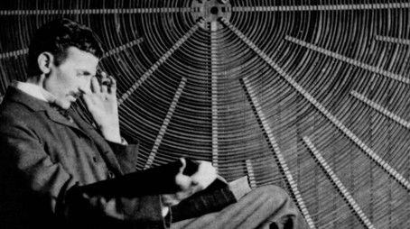 Mad Electricity Plus (2022) - Episode 10 poster and promotional image