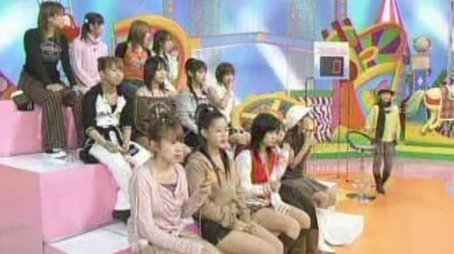Voting game; Rika, Maki, and Miki sing Shabondama karaoke (2003) - Episode 185 poster and promotional image