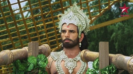 Karna impresses Bhishma (2013) - Episode 1 poster and promotional image