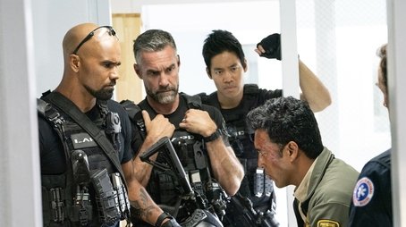 S.W.A.T.: Força de Intervenção32