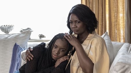 Wrong and Strong (2022) - Episode 2 poster and promotional image