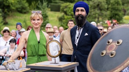 Powis Castle and Garden, Welshpool 3 (2023) - Episode 18 poster and promotional image