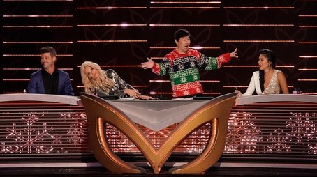 Two Masks Take It Off: Holiday Semi-Finals (2019) - Episode 11 poster and promotional image