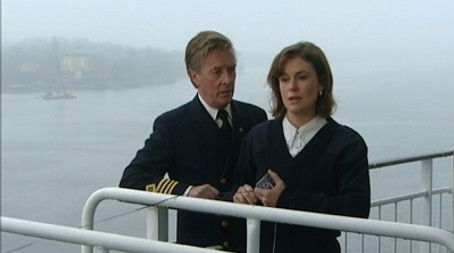 Brustna illusioner (1998) - Episode 11 poster and promotional image