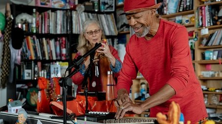 Laraaji (2019) - Episode 33 poster and promotional image