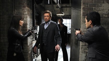 Red Queen (2011) - Episode 16 poster and promotional image