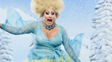 The Queen Who Mopped Xmas (2011) - Episode 2 poster and promotional image