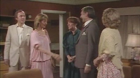 Ever Decreasing Circles Σεζόν 2