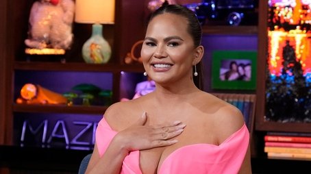 Chrissy Teigen (2023) - Episode 92 poster and promotional image