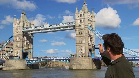 London (2013) - Episode 1 poster and promotional image