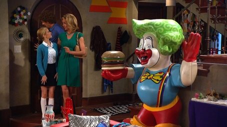 How I Met Your Brother and Sister (2014) - Episode 17 poster and promotional image
