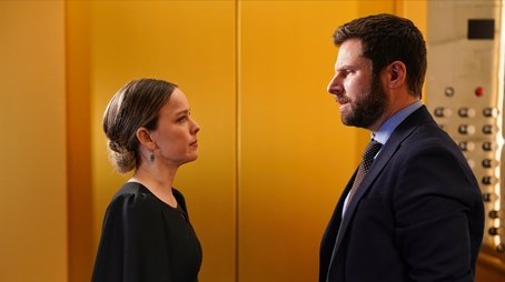 surprise (2022) - Episode 10 poster and promotional image