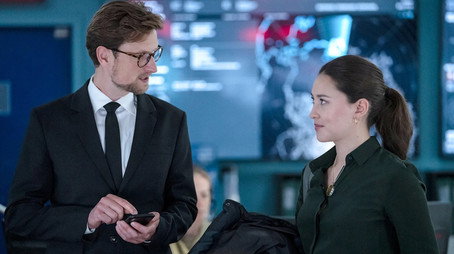 A kastély - királyság, hatalom és dicsőség Évad 1