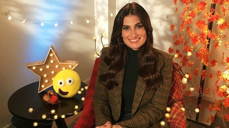 Idina Menzel - Robin's Winter Song (2019) - Episode 729 poster and promotional image