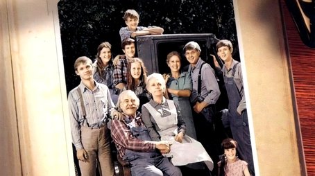 Season 4 (1975) - Season 4 poster and promotional image